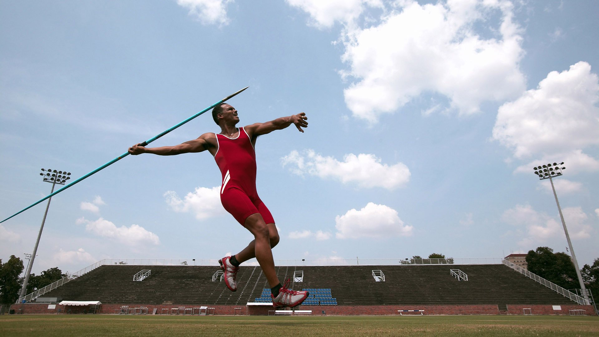 德甲攻势凶猛:攻守兼备,精彩不断!,德甲打法特点